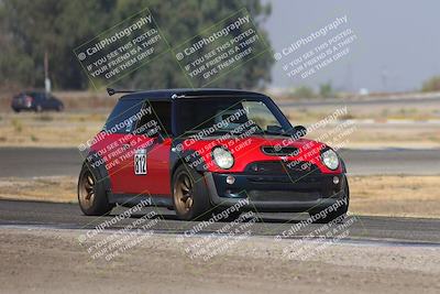 media/Sep-20-2025-Extreme Speed (Sat) [[1fcc23683c]]/Blue (Low Intermediate)/Session 1 (Sunset)/
